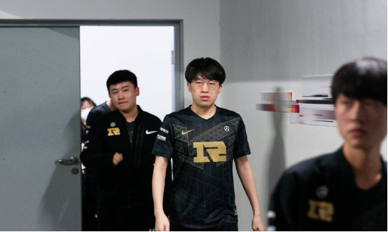 因素的影响 因素的影响